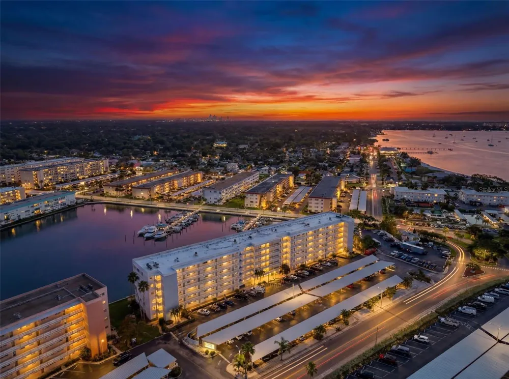 5925 SHORE BOULEVARD S #108 Gulfport, FL 33707