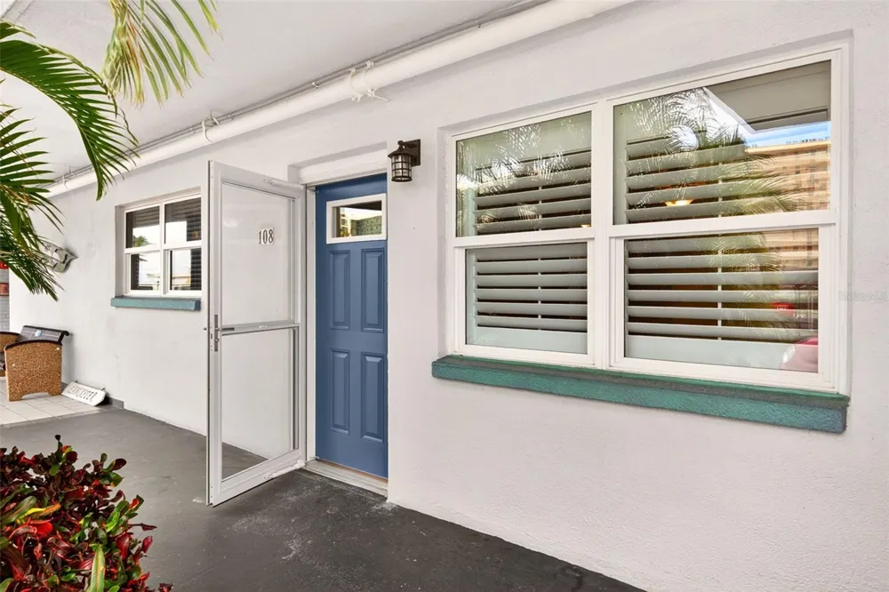 5925 SHORE BOULEVARD S #108 Gulfport, FL 33707