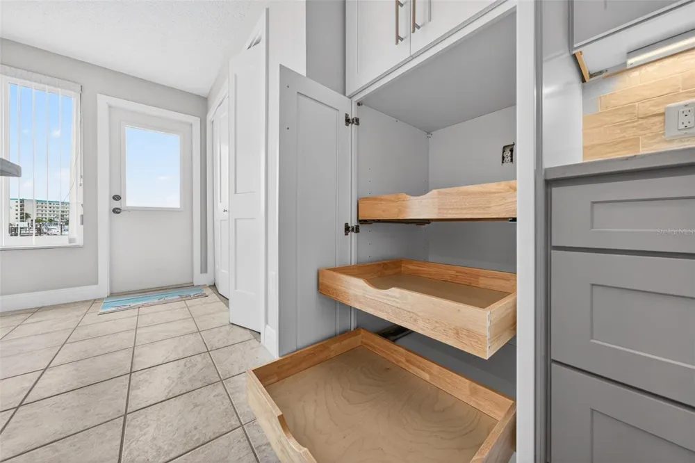 5925 SHORE BOULEVARD S #108 Gulfport, FL 33707