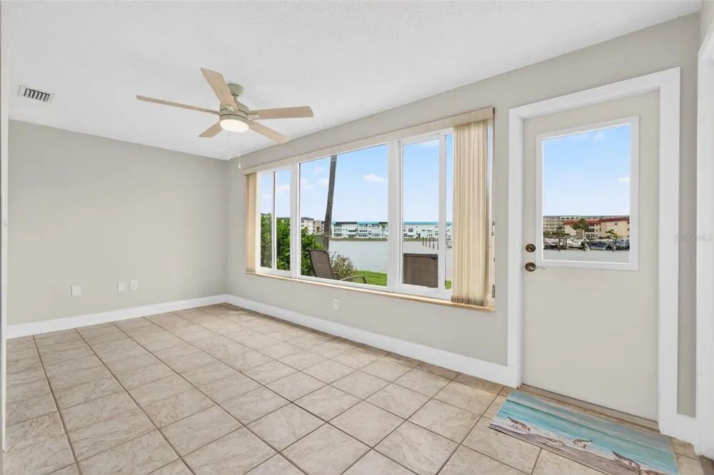 5925 SHORE BOULEVARD S #108 Gulfport, FL 33707