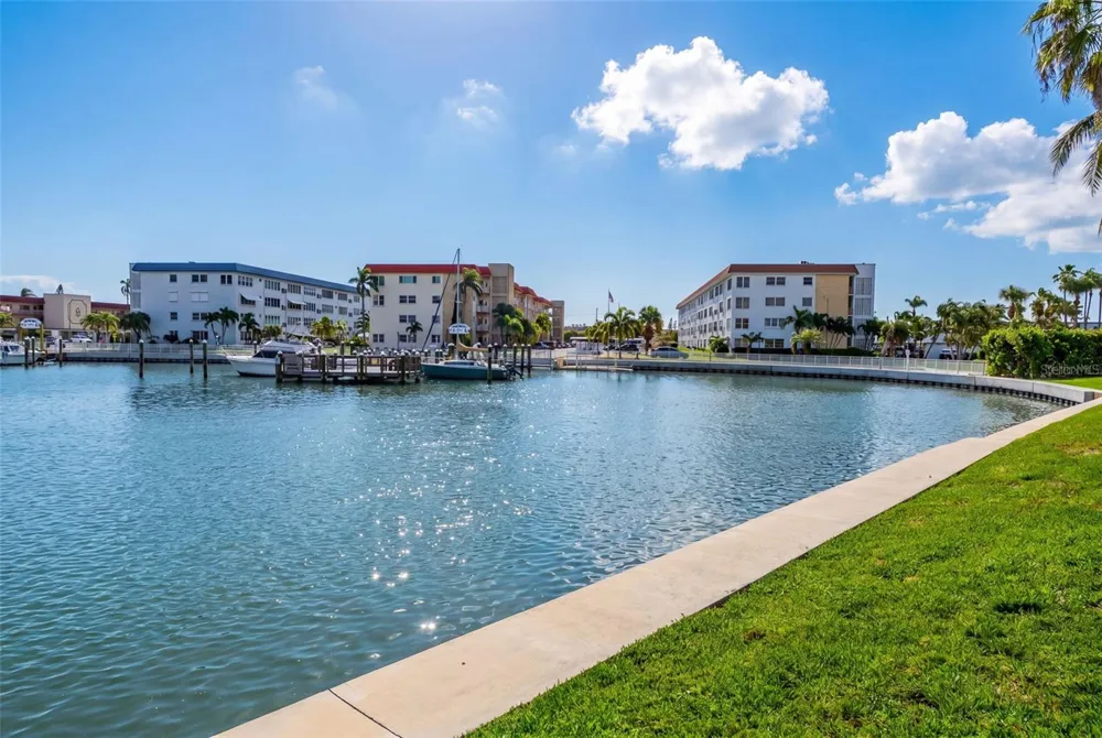 5925 SHORE BOULEVARD S #108 Gulfport, FL 33707