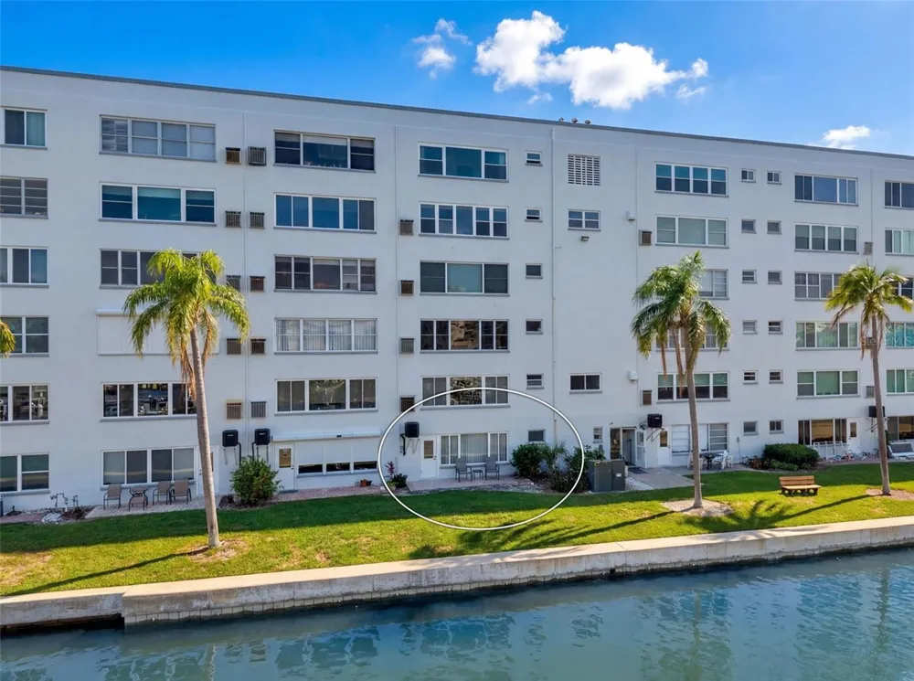 5925 SHORE BOULEVARD S #108 Gulfport, FL 33707