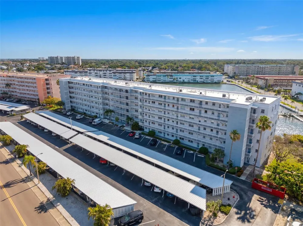 5925 SHORE BOULEVARD S #108 Gulfport, FL 33707