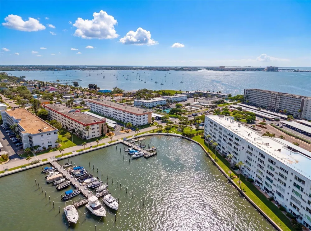 5925 SHORE BOULEVARD S #108 Gulfport, FL 33707