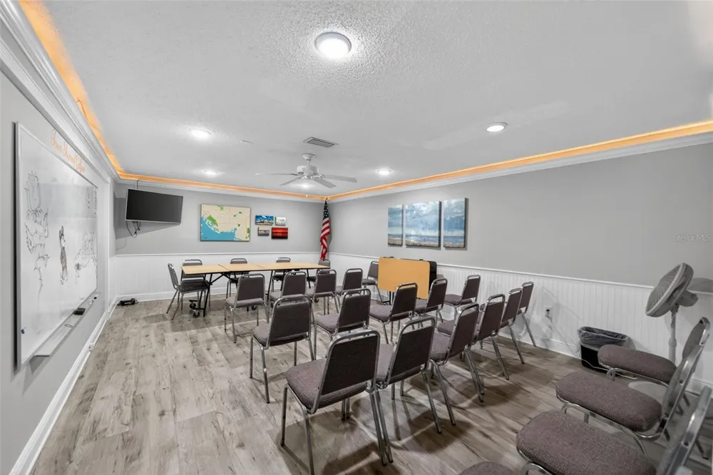 5925 SHORE BOULEVARD S #108 Gulfport, FL 33707