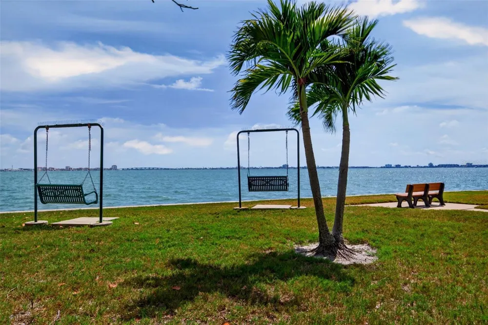 5925 SHORE BOULEVARD S #108 Gulfport, FL 33707