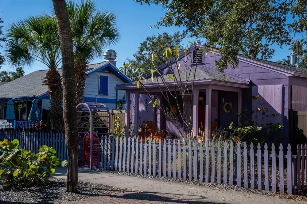 5925 SHORE BOULEVARD S #108 Gulfport, FL 33707
