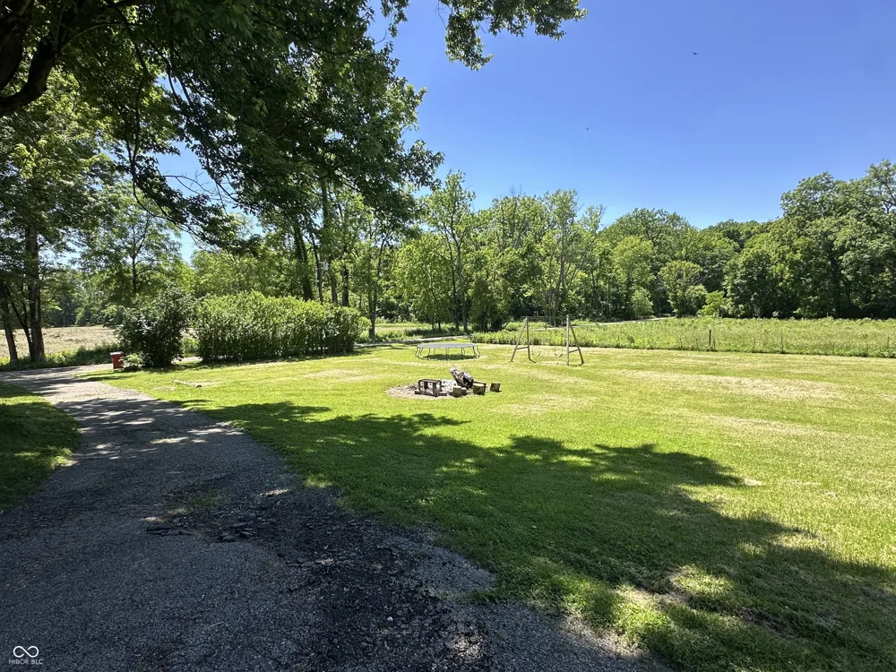 938 W 425 S Rockville, IN 47872