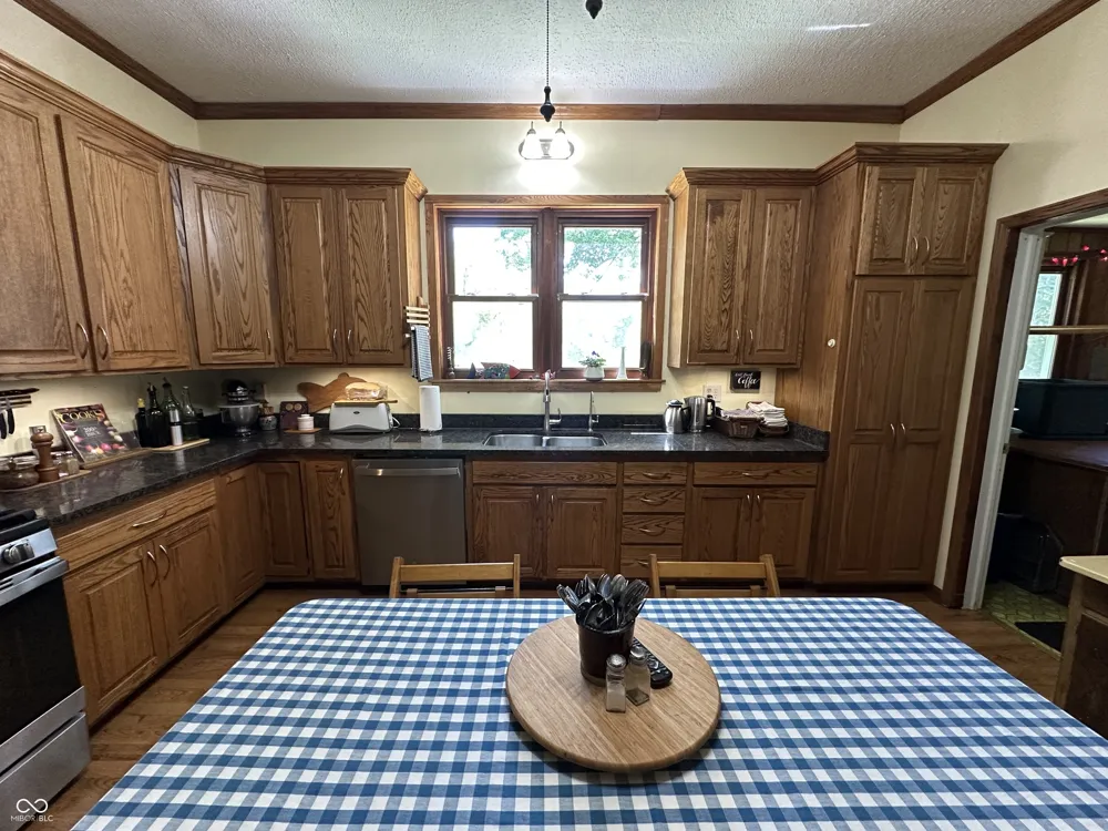 938 W 425 S Rockville, IN 47872