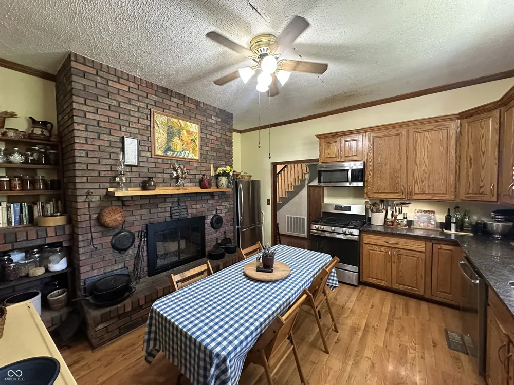938 W 425 S Rockville, IN 47872