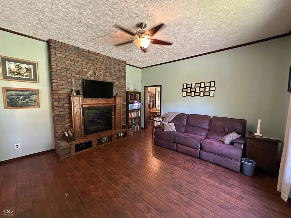 938 W 425 S Rockville, IN 47872