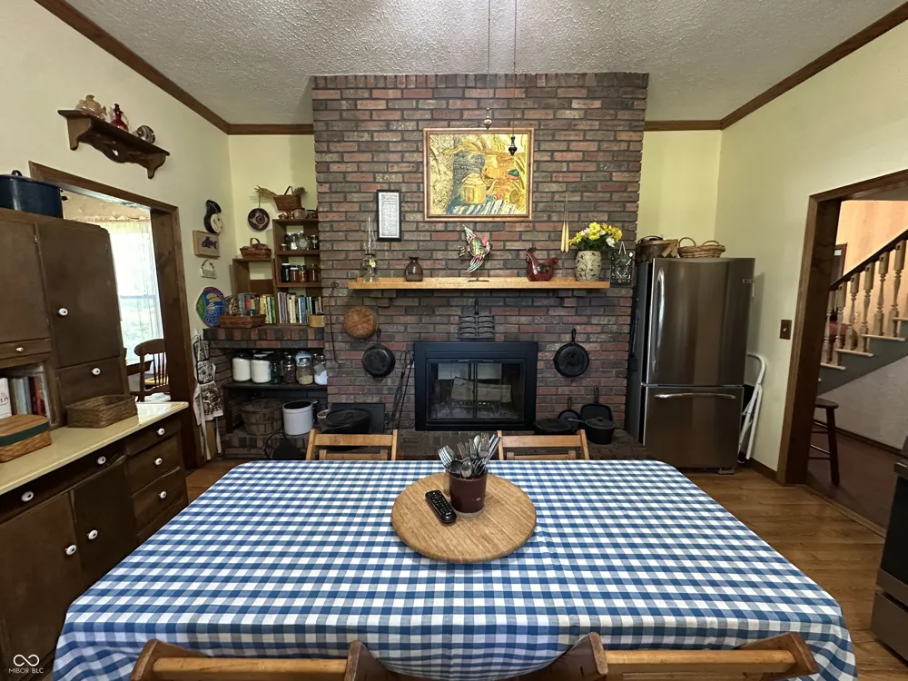 938 W 425 S Rockville, IN 47872