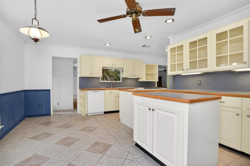 540 County Road 4677 Kennard, TX 75847