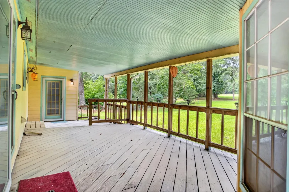 540 County Road 4677 Kennard, TX 75847