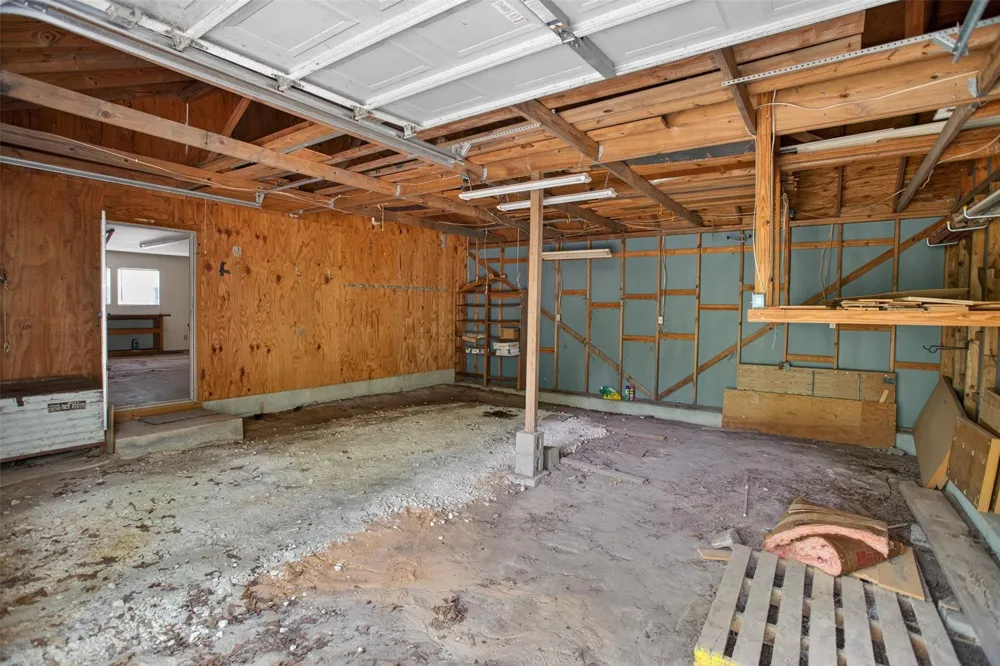 540 County Road 4677 Kennard, TX 75847
