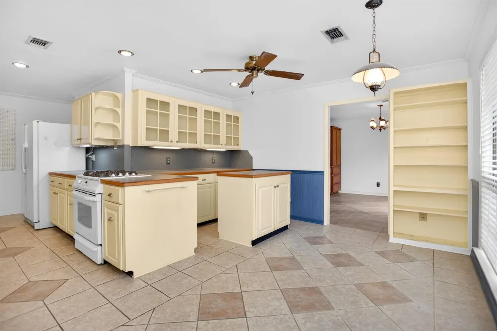 540 County Road 4677 Kennard, TX 75847