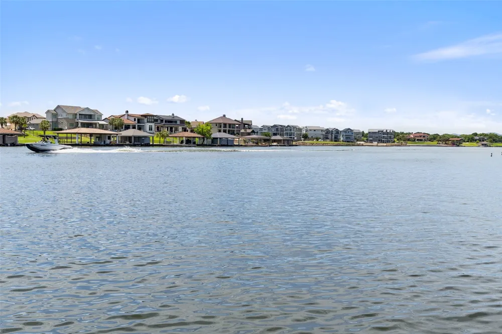 1 Williams Lakeshore Drive Kingsland, TX 78639