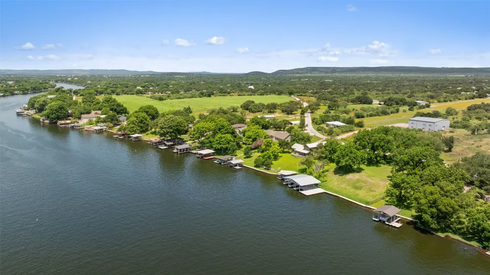 1 Williams Lakeshore Drive Kingsland, TX 78639