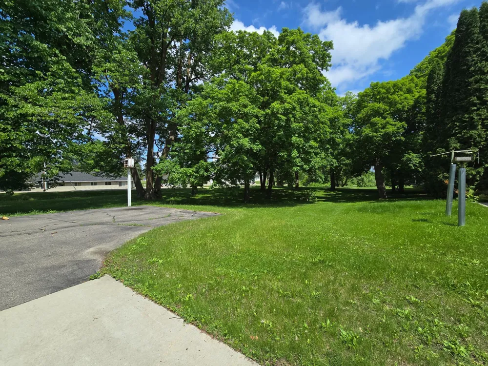 321 E Scharf Avenue Vergas, MN 56587