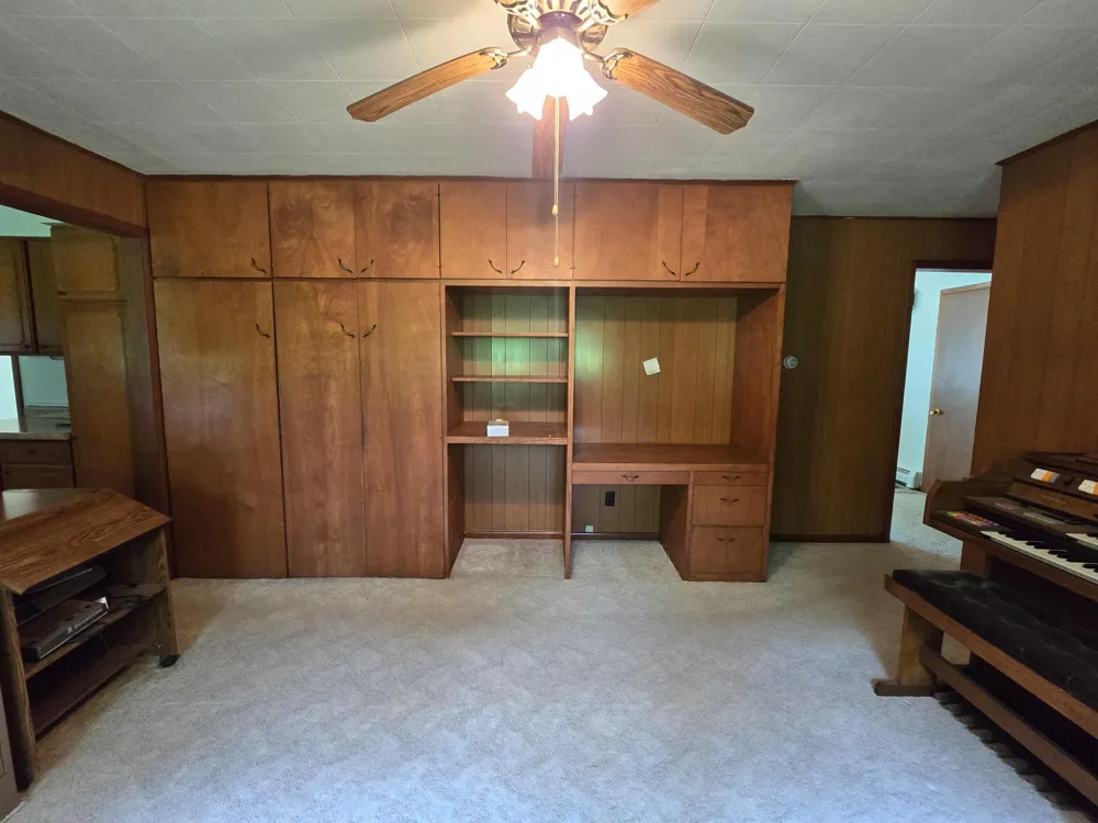 321 E Scharf Avenue Vergas, MN 56587