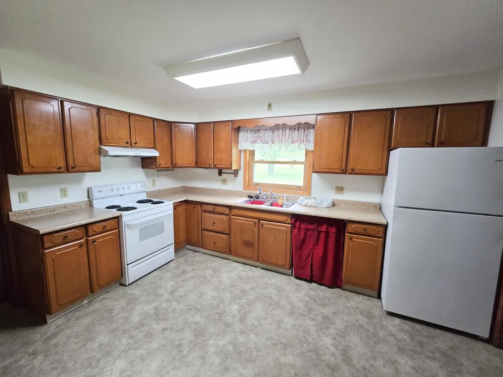 321 E Scharf Avenue Vergas, MN 56587