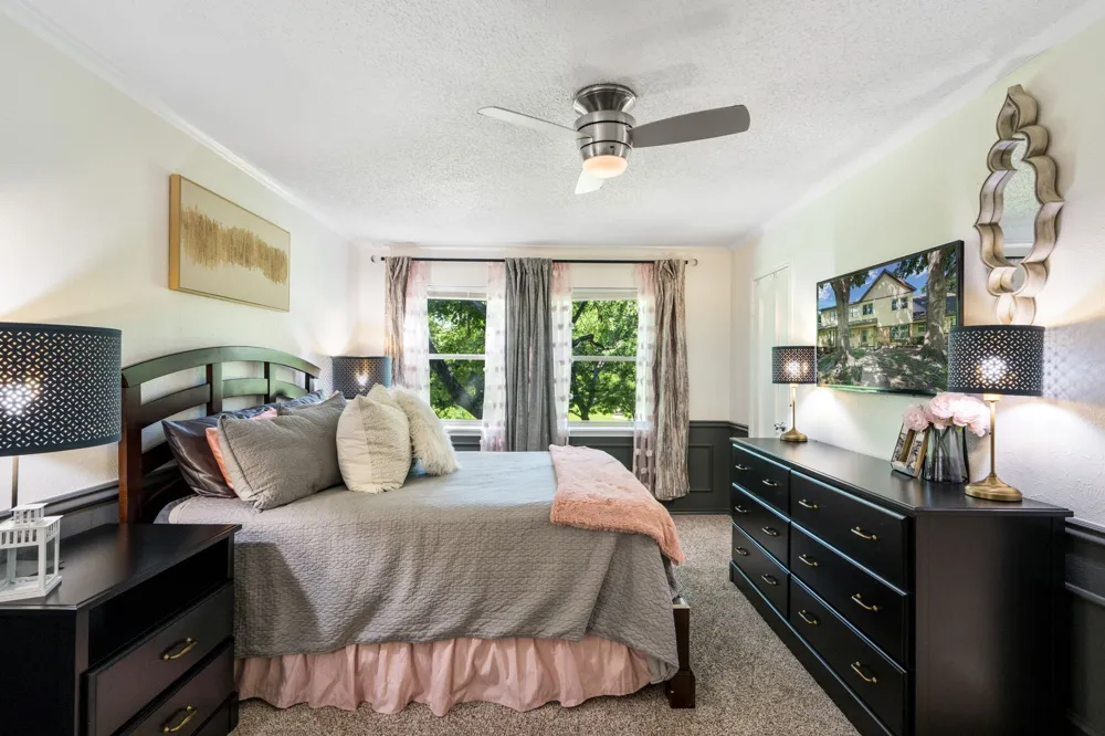 4822 Rollingwood Court Garland, TX 75043