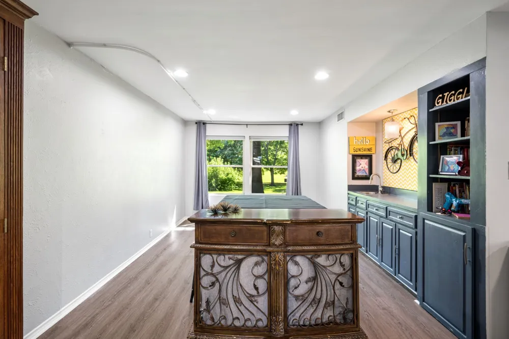 4822 Rollingwood Court Garland, TX 75043