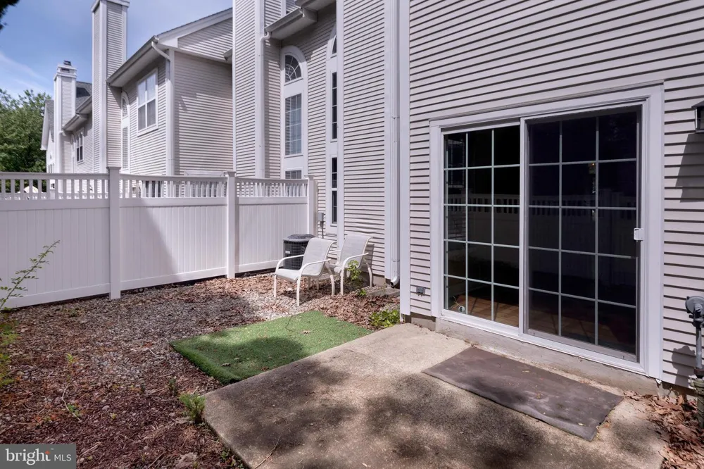 408 AMBERLEIGH DRIVE Pennington, NJ 08534
