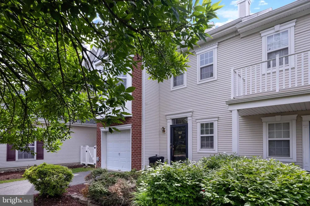 408 AMBERLEIGH DRIVE Pennington, NJ 08534