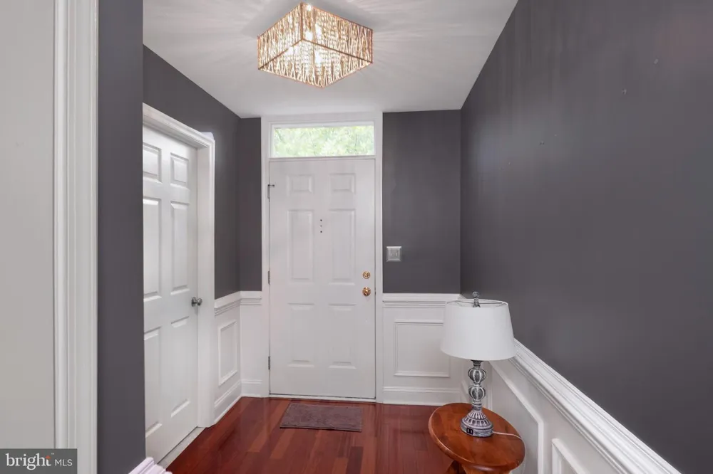 408 AMBERLEIGH DRIVE Pennington, NJ 08534
