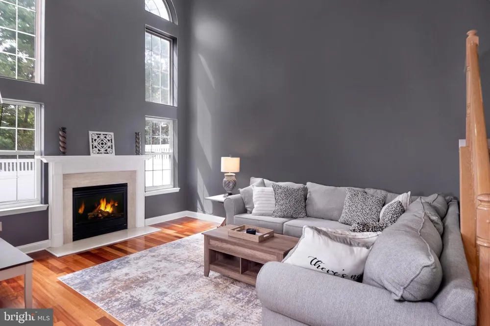408 AMBERLEIGH DRIVE Pennington, NJ 08534