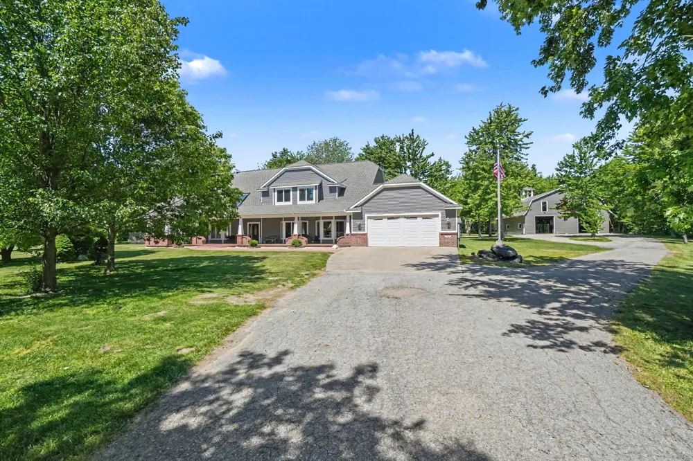 1662 66th Street Fennville, MI 49408