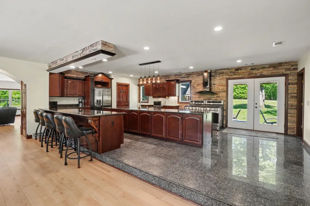 1662 66th Street Fennville, MI 49408