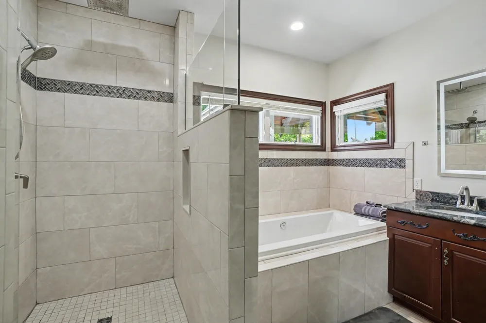 1662 66th Street Fennville, MI 49408