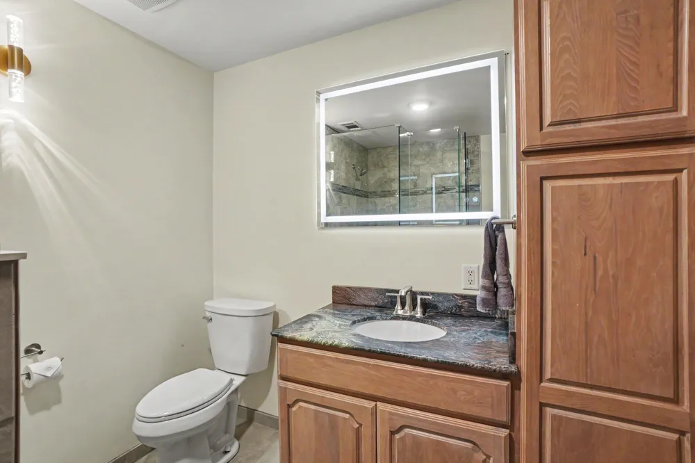 1662 66th Street Fennville, MI 49408