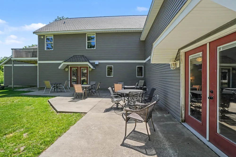 1662 66th Street Fennville, MI 49408