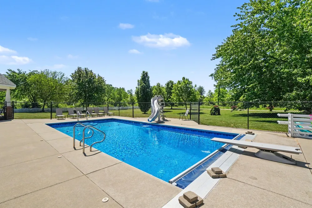 1662 66th Street Fennville, MI 49408