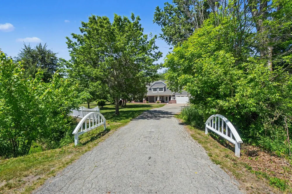 1662 66th Street Fennville, MI 49408