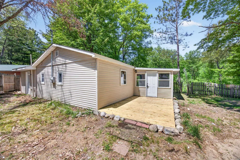 8538 W Haskell Lake Road Winterfield Township, MI 49665