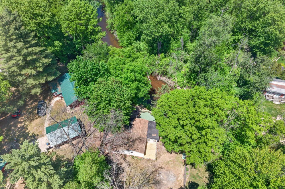 8538 W Haskell Lake Road Winterfield Township, MI 49665