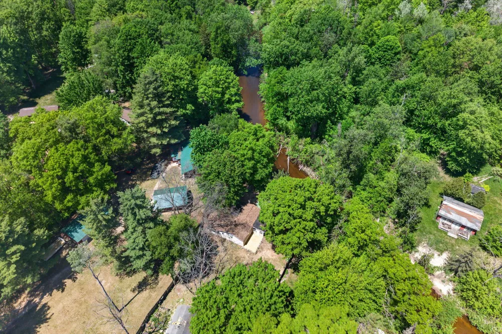 8538 W Haskell Lake Road Winterfield Township, MI 49665