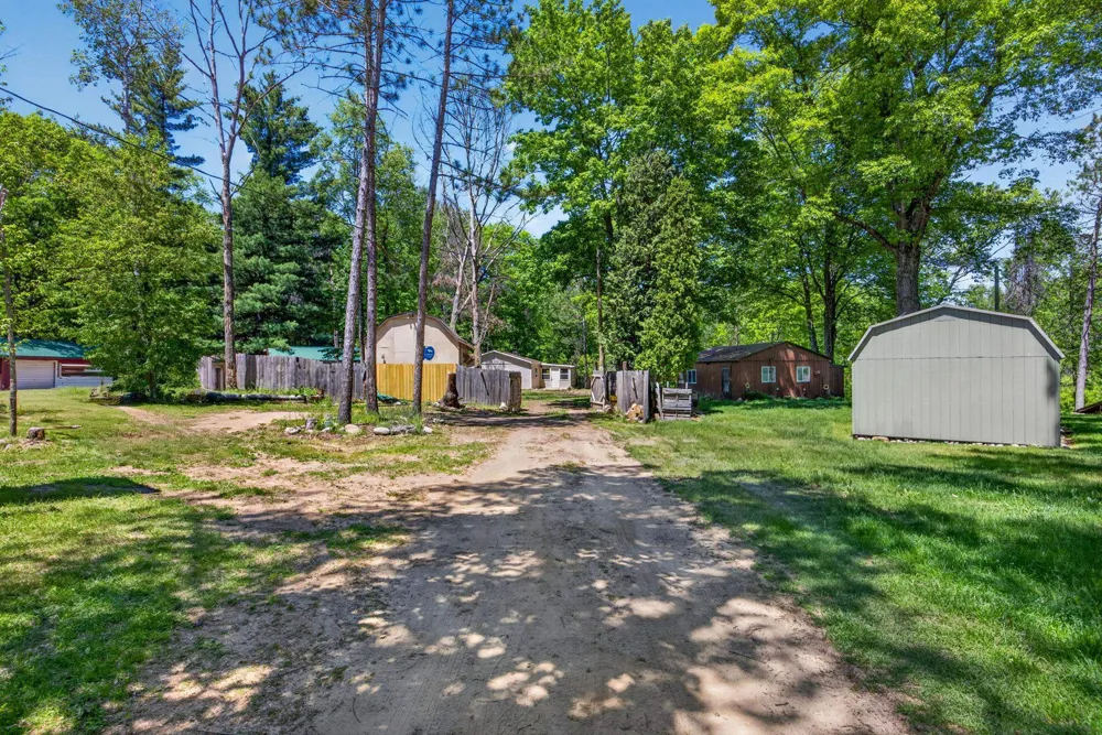 8538 W Haskell Lake Road Winterfield Township, MI 49665