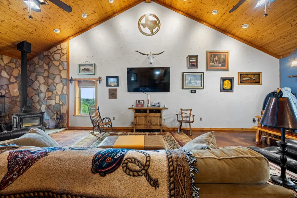 18855 FM 580 Lometa, TX 76853
