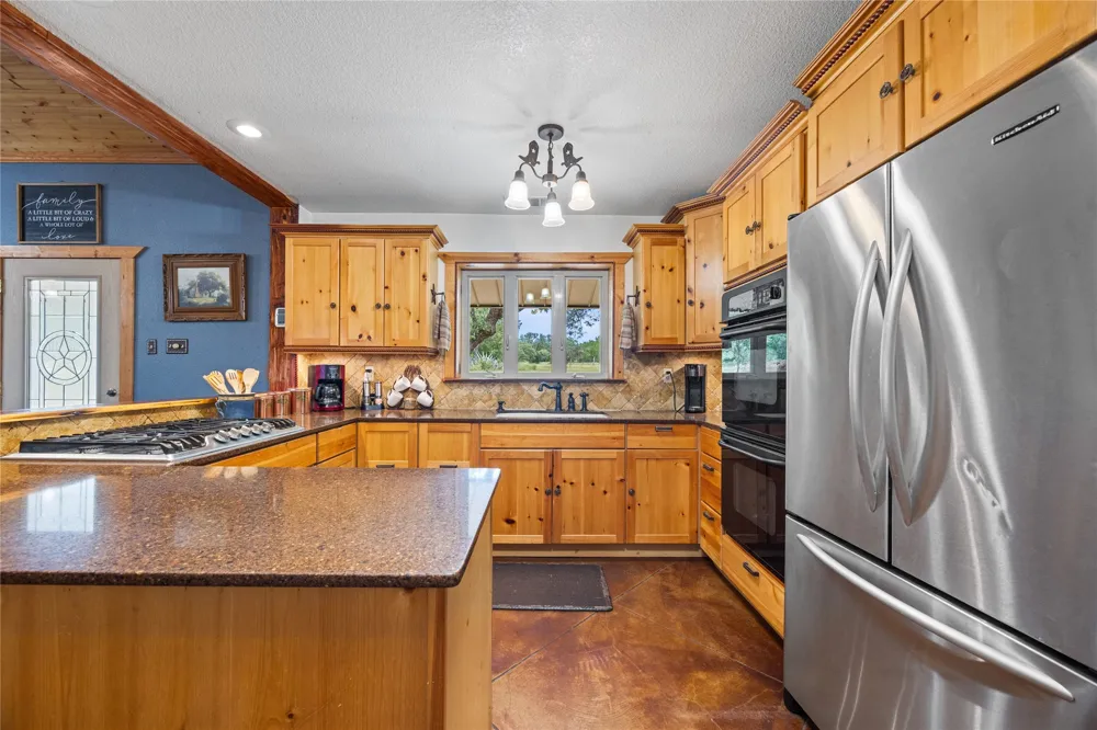 18855 FM 580 Lometa, TX 76853