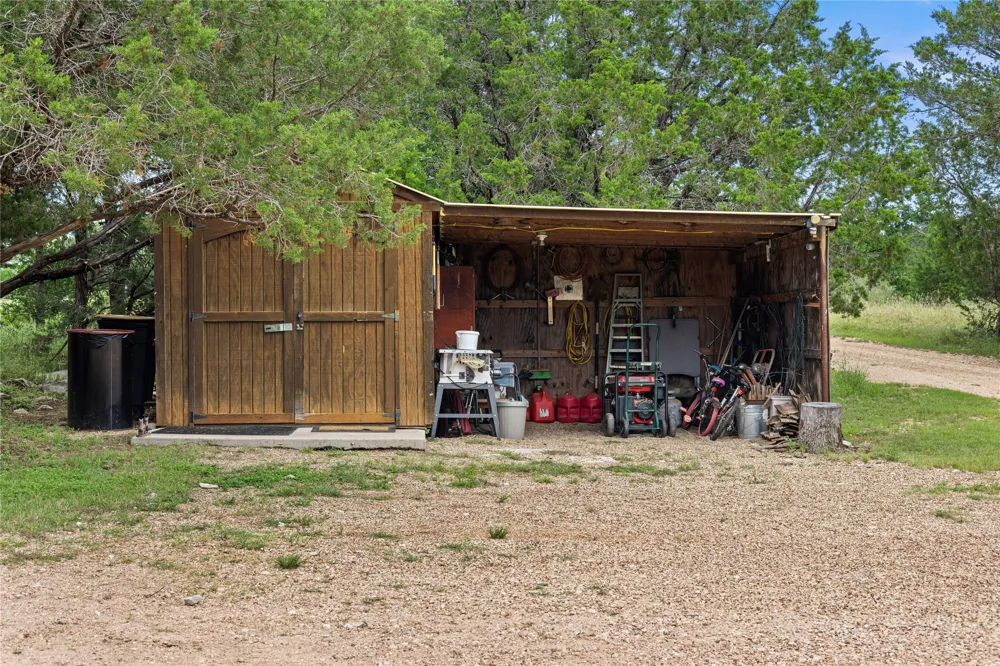 18855 FM 580 Lometa, TX 76853