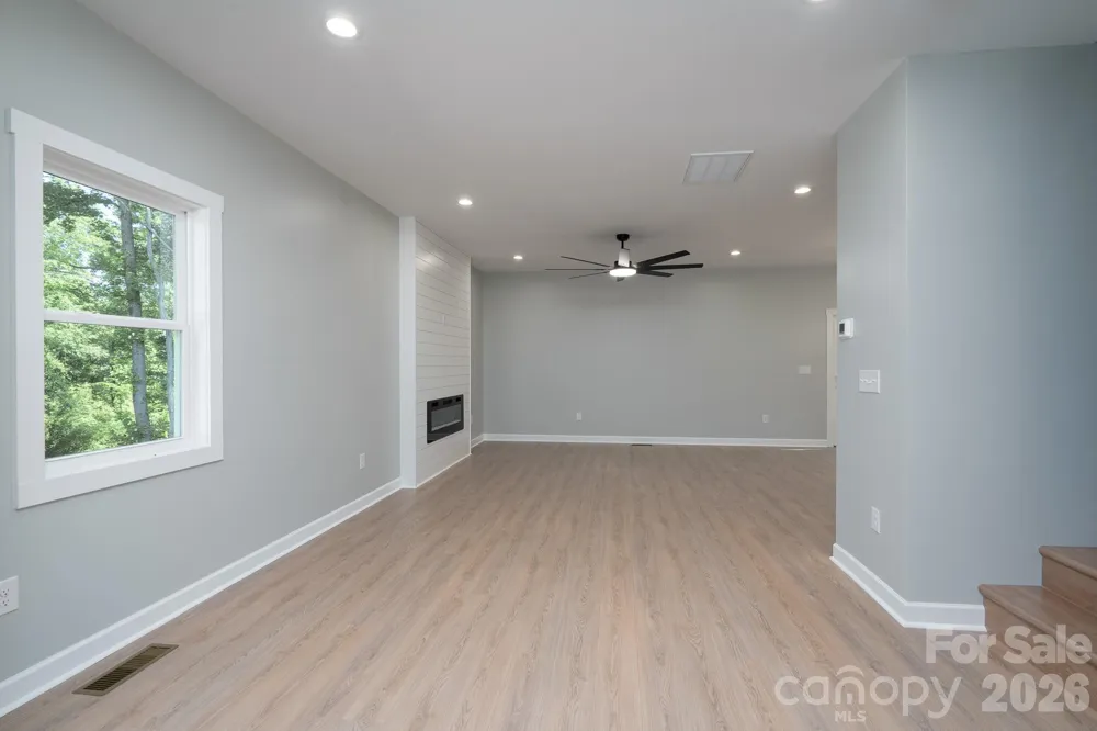 610 Queens Drive Dallas, NC 28034