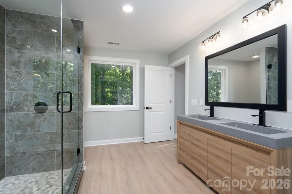 610 Queens Drive Dallas, NC 28034