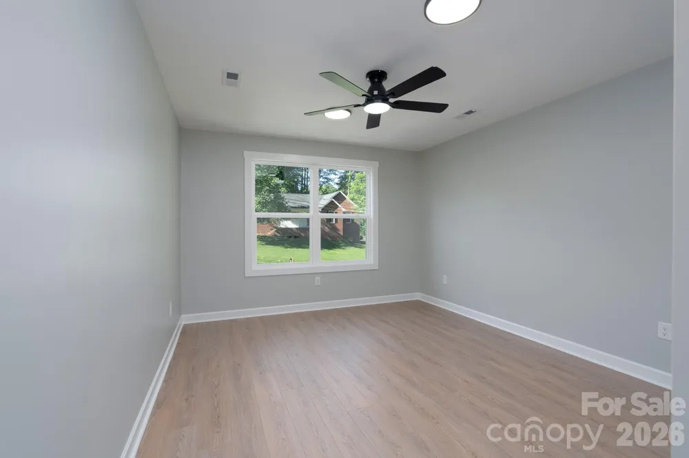 610 Queens Drive Dallas, NC 28034