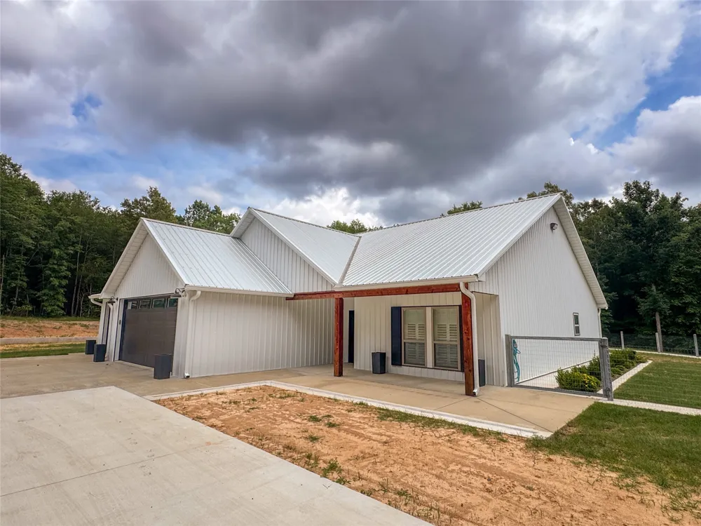 305 County Road 1145 Atlanta, TX 75551