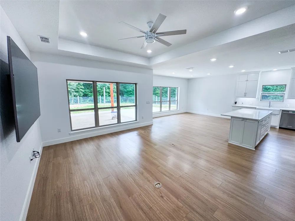 305 County Road 1145 Atlanta, TX 75551